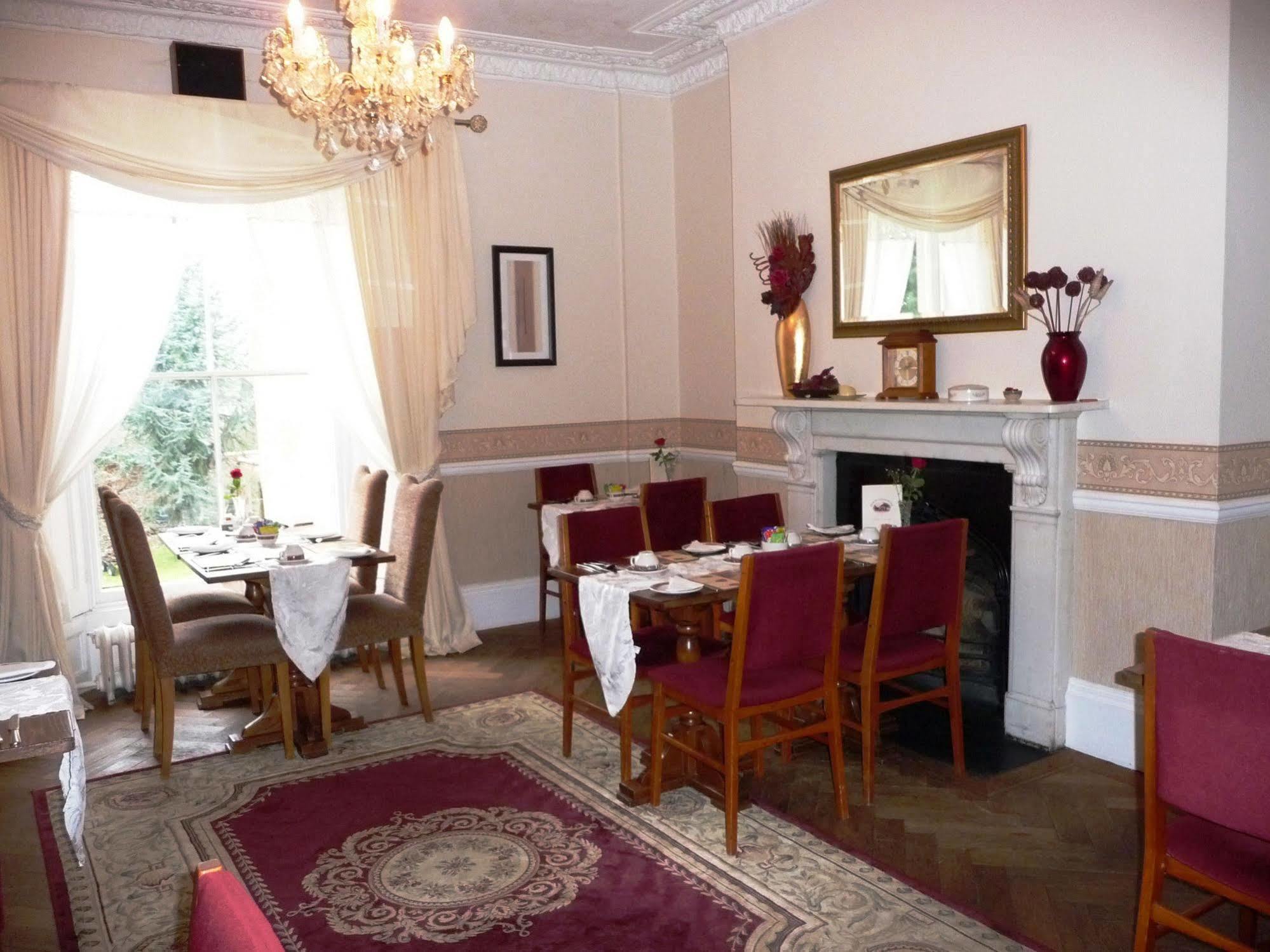 Hilbury Court Hotel โทรว์บริดจ์ ภายนอก รูปภาพ